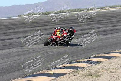 media/Jan-16-2026-CVMA Friday Practice (Fri) [[6f2bf47531]]/4-Racer 3-NRS/Session 3 (Bowl)/